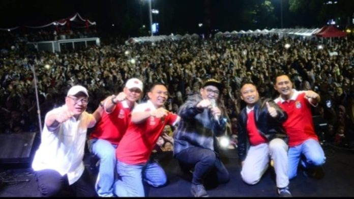 Pasha Ungu bikin sejarah konser Depok